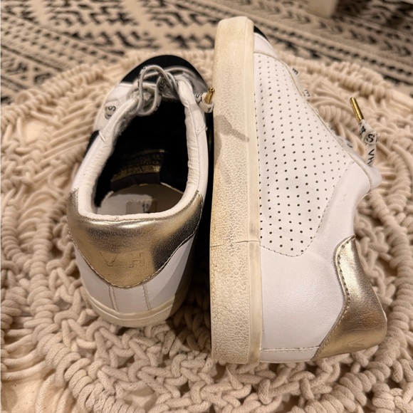 Vintage Havanas women’s sz 7.5
Black & white 
T3 - Picture 3 of 10